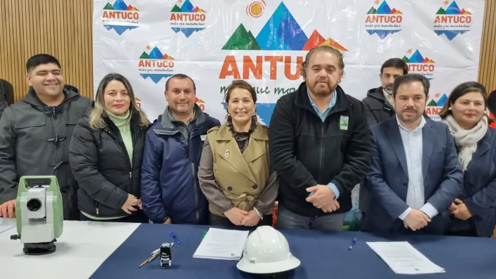 Vecinos de Villa Los Canelos tendrán un nuevo centro de acogida para sus visitantes | Colbún