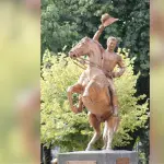 Escultura, La Tribuna