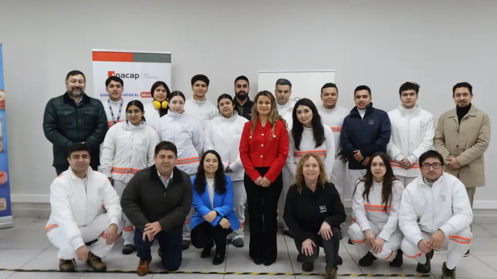 La firma de este convenio es fundamental para el proceso formativo de nuestros estudiantes, ya que permite fortalecer el vínculo con el mundo empresarial y con la Educación Superior.