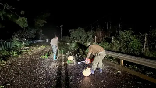 Carabineros y municipio desplegaron operativo para enfrentar efectos del sistema frontal en Quilleco