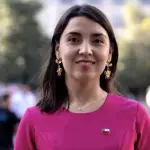 La secreataria de Estado abordó en Radio San Cristóbal los desafíos en empleo femenino, seguridad y conciliación. Además de anunciar la ampliación del programa 4 a 7. , redes sociales