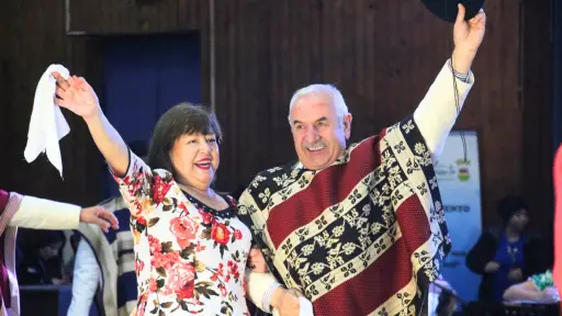 Pareja de Los Ángeles gana Campeonato Provincial de Cueca Adulto Mayor en Nacimiento