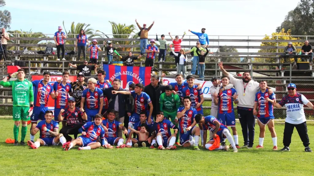 Iberia celebró una trabajada victoria por 3-1 ante Deportivo Pumanque, sumando su cuarto triunfo consecutivo y quedando a las puertas de los puestos de avanzada en la lucha por clasificar a la liguilla de ascenso, La Tribuna