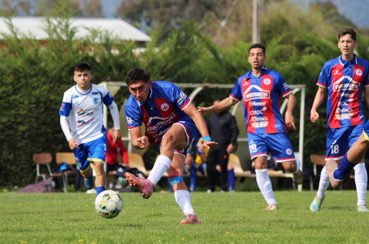 La Azulgrana celebró una trabajada victoria por 3-1 ante Deportivo Pumanque, sumando su cuarto triunfo consecutivo  / La Tribuna