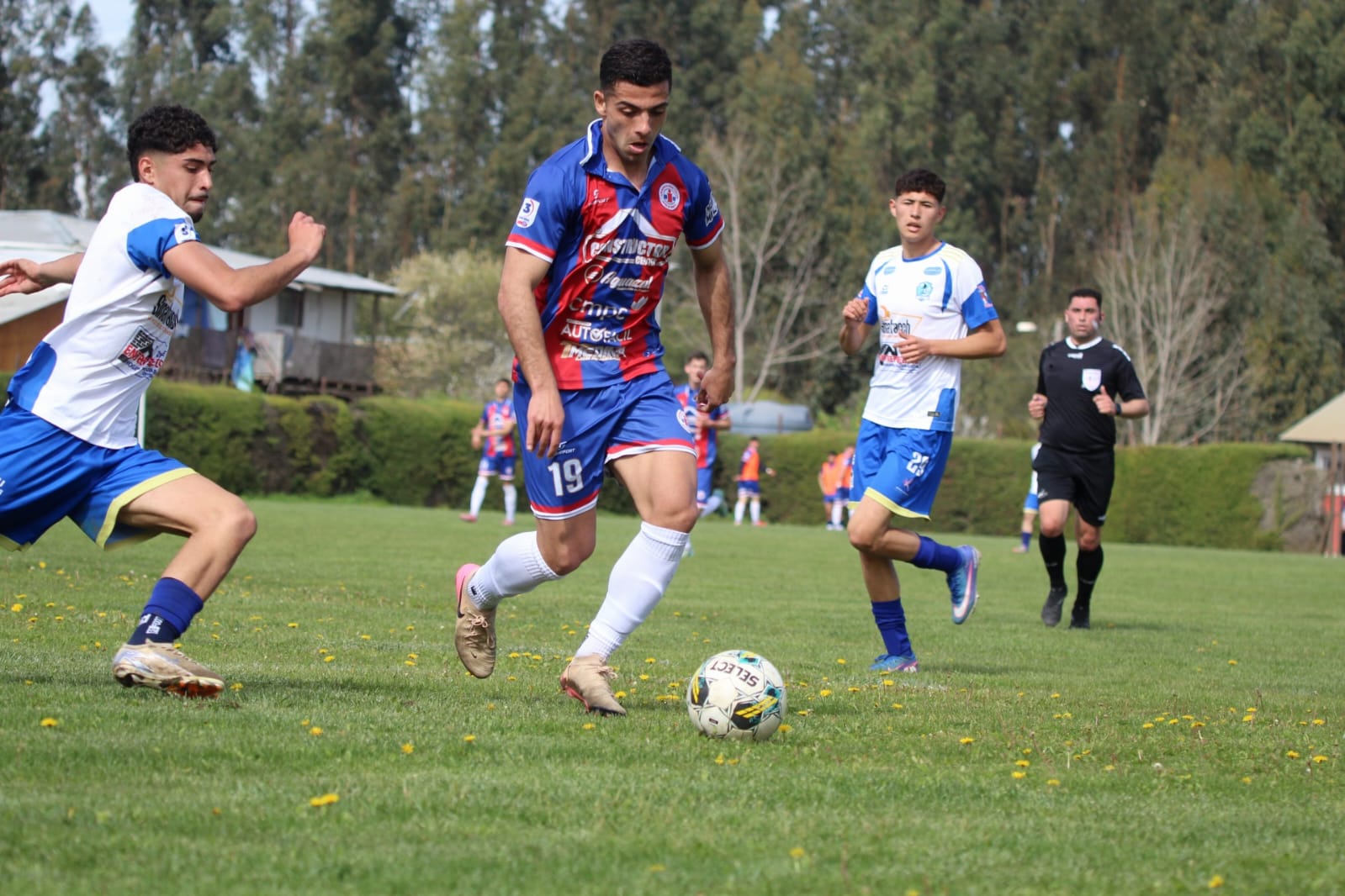 Iberia celebró una trabajada victoria por 3-1 ante Deportivo Pumanque, sumando su cuarto triunfo consecutivo y quedando a las puertas de los puestos de avanzada en la lucha por clasificar a la liguilla de ascenso / La Tribuna