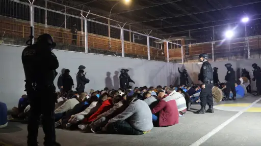 Requisa nocturna en cárcel de Yumbel permite incautar decenas de armas hechizas