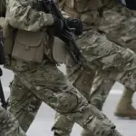 El funcionario fue detenido durante la madrugada de este martes, de acuerdo con los antecedentes entregados por Carabineros de Chile a la unidad militar. , contexto