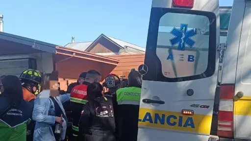 Mujer sufrió descompensación durante desfile de fiestas patrias en Nacimiento