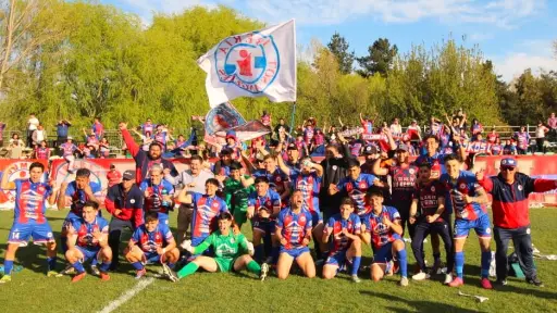 La Azulgrana no baja los brazos y queda a tres puntos de los playoffs