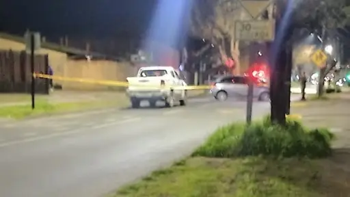 Intento de robo de vehículo terminó a disparos en Los Ángeles