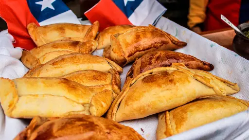 Fiestas Patrias sin excesos: alimentos, alcohol y medicamentos que requieren precaución