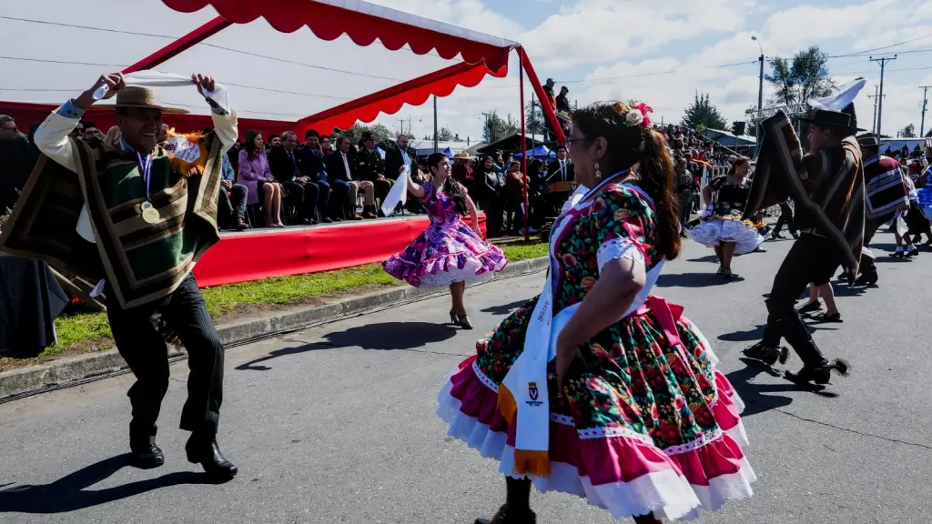 Santa Elena vivió tradicional Desfile Escolar Rural de Laja | Municipalidad de Laja
