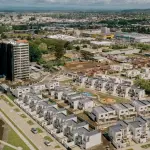 Según datos de la CChC, Los Ángeles registra actualmente 7.284 requerimientos habitacionales, equivalentes al 54% del déficit total de la Provincia de Biobío.  , contexto