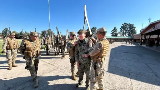 Martín cumplió su sueño de ser soldado por un día en el Destacamento de Montaña de Los Ángeles