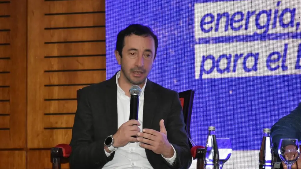 Cobertura Foro Panel Ciclo de Encuentros: Energía, Innovación y desarrollo para el Biobío 2050 | La Tribuna