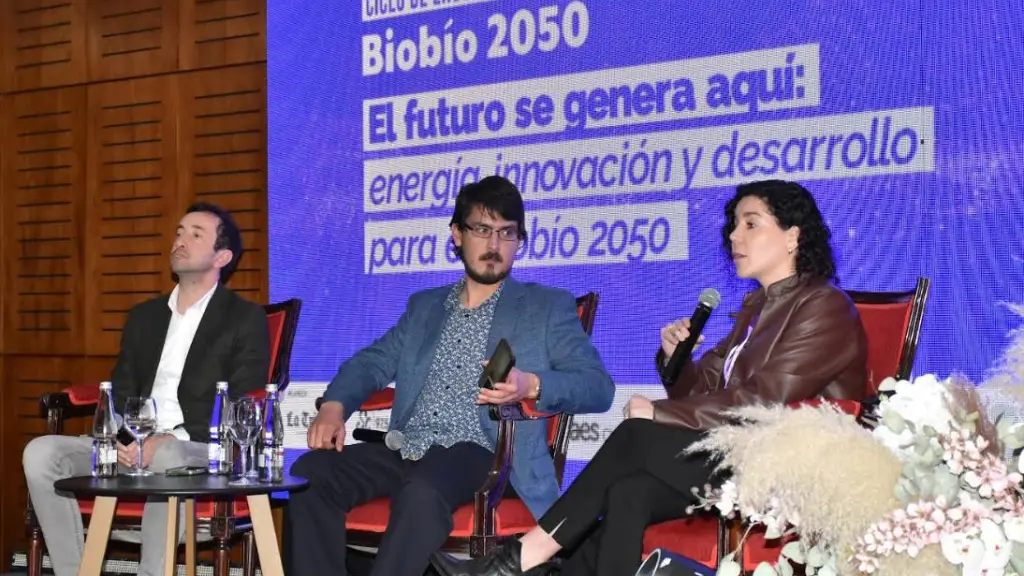 Cobertura Foro Panel Ciclo de Encuentros: Energía, Innovación y desarrollo para el Biobío 2050 | La Tribuna