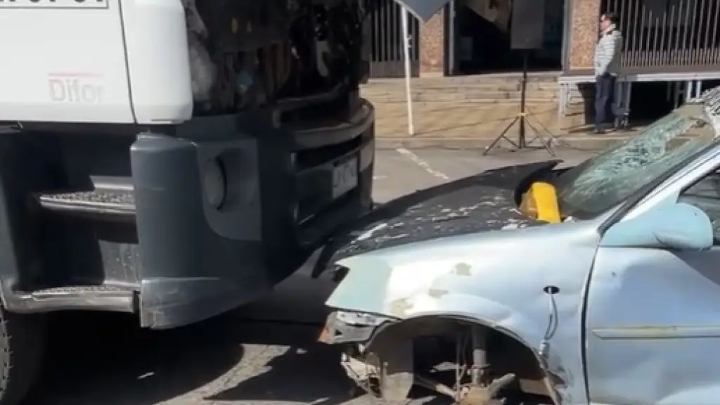 La actividad liderada por la SIAT incluyó además un simulacro de accidente de tránsito en pleno centro de Los Ángeles., La Tribuna