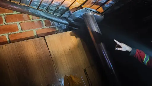 Recalentamiento de zapatilla eléctrica provocó principio de incendio en hotel del Salto del Laja