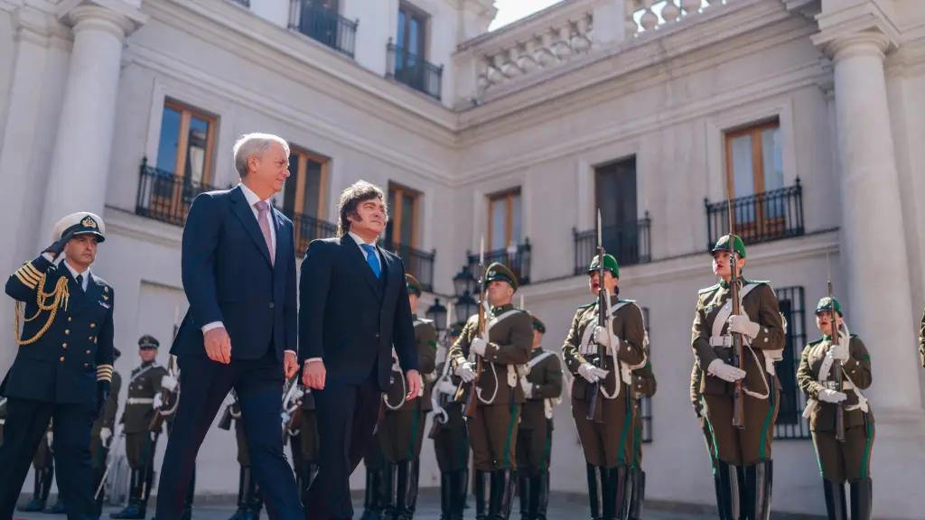 Ambos mandatarios sostienen una reunión bilateral para abordar temas de interés común y continuar fortaleciendo la relación entre Chile y Argentina., @GobiernodeChile