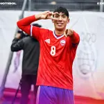 Joaquín Muñoz celebra uno de sus goles ante Colombia, en una jornada inolvidable para el joven volante quillecano, quien brilló con un doblete y fue pieza fundamental en la clasificación de La Roja Sub 20 a las semifinales de los Juegos Odesur 2026, Cedida