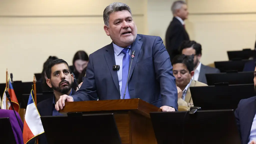 Las preguntas al ministro Francisco Pérez Mackenna la realizó el diputado Nelson Venegas, Cámara de Diputadas y Diputados