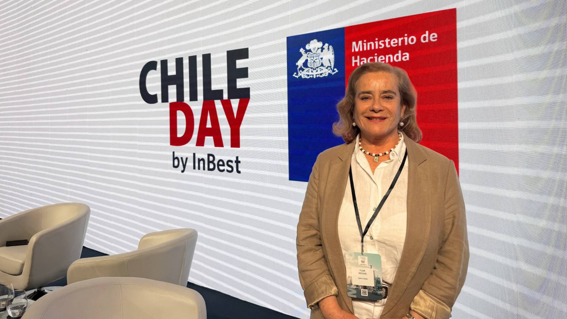 Flor Weisse integró la delegación parlamentaria chilena que asistió al encuentro internacional, instancia que reunió a representantes políticos, empresariales y financieros. / Cedida