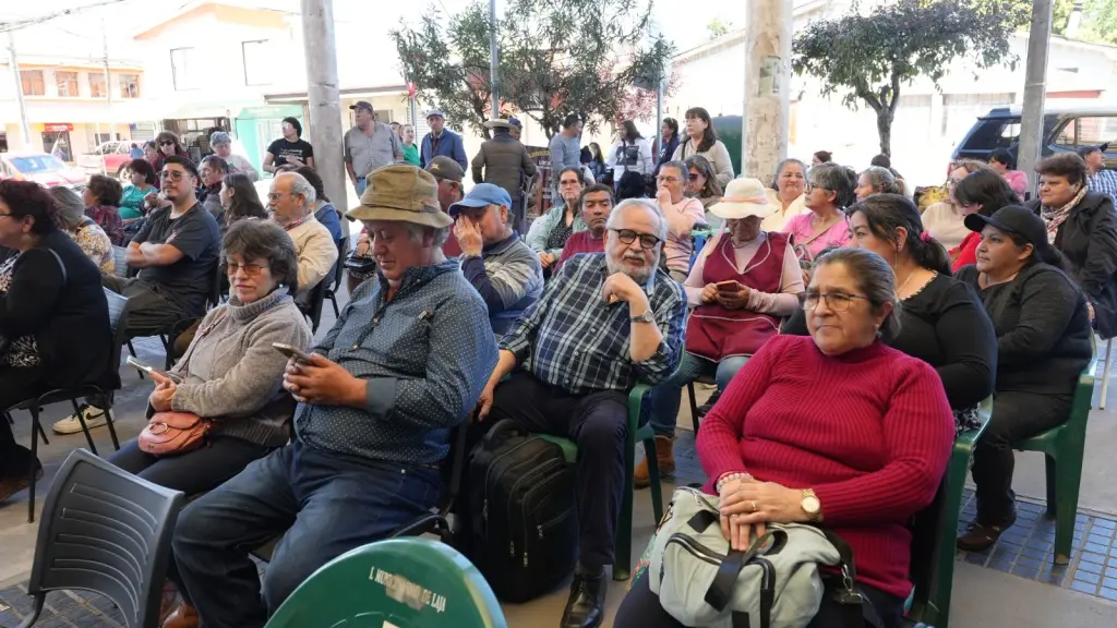 Laja avanza en la modernización de su Mercado Municipal: comerciantes conocen detalles de inversión de $1.200 millones | Municipalidad de Laja