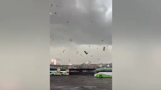 No fue un tornado: Meteorología determinó que el remolino de Santiago fue un gustnado