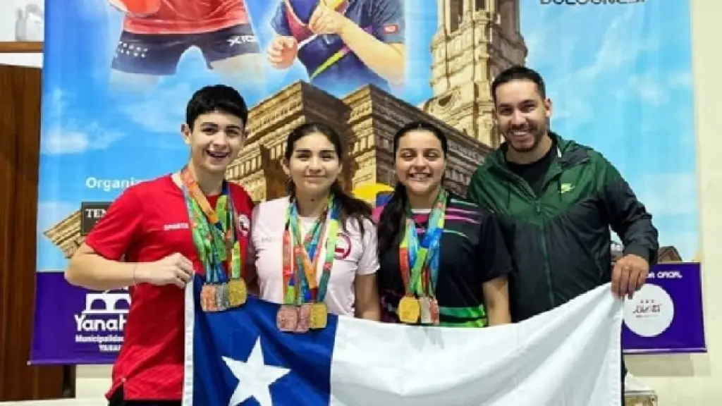 Manuel Andrade, Isidora Barrios, María Jesús Oñate y el técnico y jugador Manuel Moya., cedida