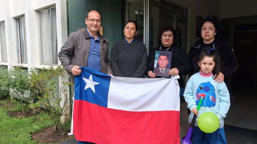 Jorge Moya, Melody Piña, su madre, prima y sobrina., La Tribuna