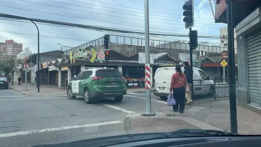 Fuga de gas moviliza a Bomberos y Carabineros en calle Rengo: suspenden el tránsito