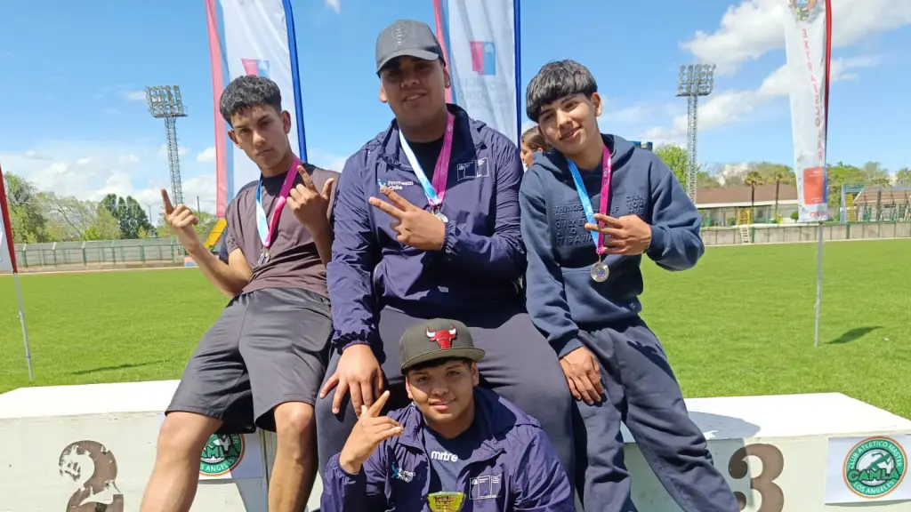 Atletismo lajino destaca en campeonato provincial y clasifica a 10 deportistas a la final regional | Municipalidad de Laja