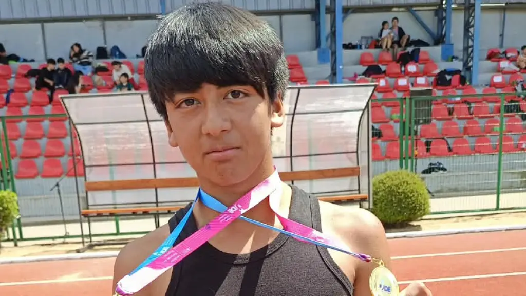 Atletismo lajino destaca en campeonato provincial y clasifica a 10 deportistas a la final regional | Municipalidad de Laja