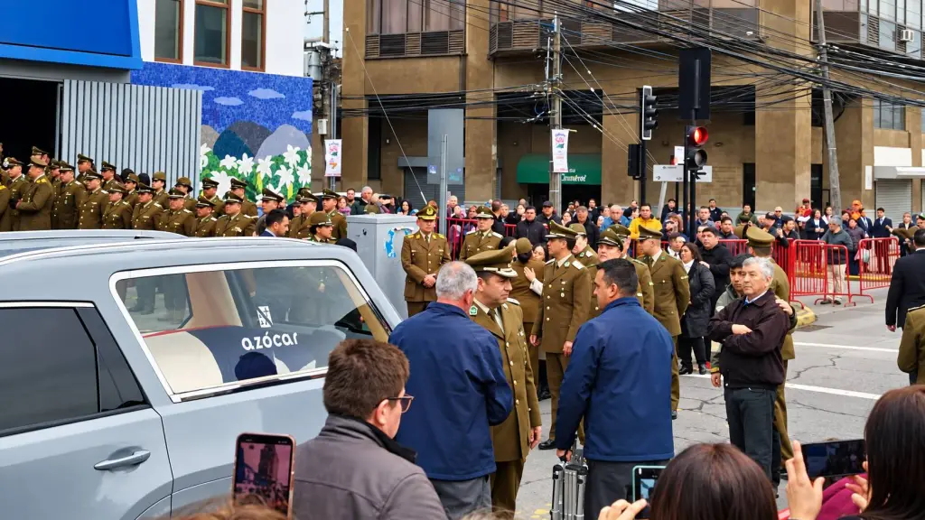 Cortejo fúnebre de Jaime Urrea llegó a la Catedral de Los Ángeles. En breve se espera el arribo del presidente José Antonio Kast., Diario La Tribuna