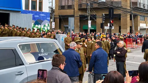 Cortejo fúnebre llega a la Catedral de Los Ángeles: en breve arribará el presidente José Antonio Kast