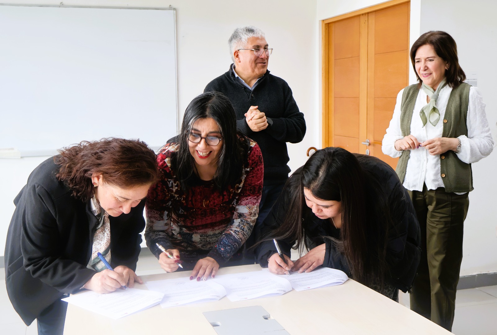 Firma protocolo de acuerdo / SLEP Los Copihues