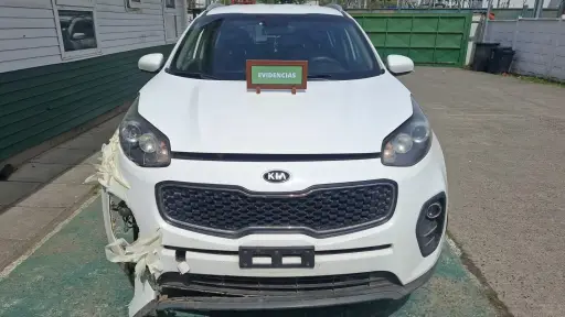 AHORA | Carabineros recupera vehículo robado y detiene a conductor en ruta Tomé-Penco