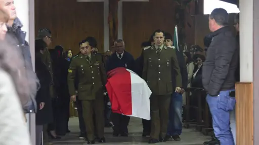 Honores y muestras de afecto acompañaron el último adiós a Jaime Urrea
