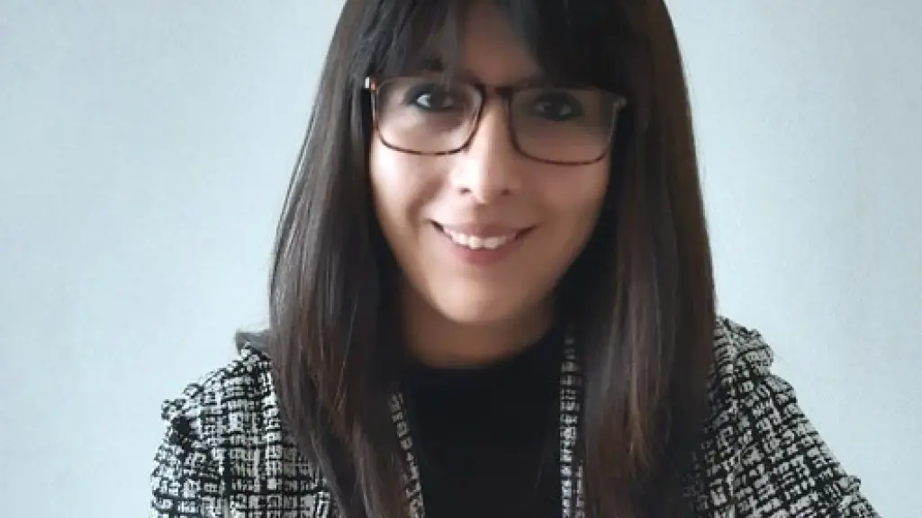 Carla Guzman, Cedida