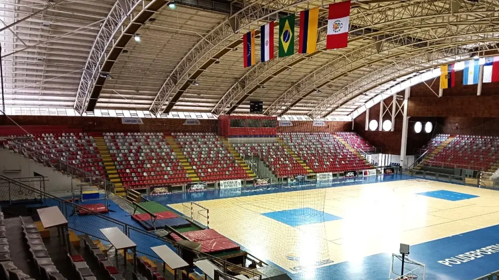 El Polideportivo de Los Ángeles y el terreno de Pata de Gallina surgen como espacios estratégicos para proyectar la infraestructura deportiva de la comuna, en el marco de la postulación del Biobío a los Juegos Suramericanos ODESUR 2030, La Tribuna