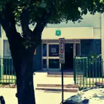 Hombre llegó a comisaría de Los Ángeles con dos cuchillos y amenazó con quitarse la vida: carabinera resultó lesionada, La Tribuna