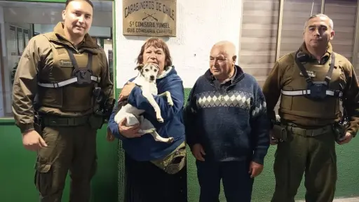Final feliz en Cabrero: Carabineros ayuda a una pareja de adultos mayores a recuperar a su perro