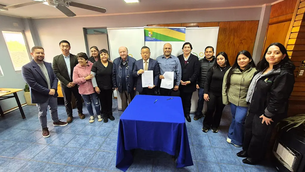 La definición del terreno para el proyecto habitacional corresponde a los Comités favorecidos por esta iniciativa, y que hoy fueron parte de una firma histórica que los acerca al sueño de la casa propia.