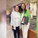 Catalina Carrasco recibió el reconocimiento en la categoría Mujer Empresaria durante la ceremonia realizada en el Campus Providencia de la UDLA, en Santiago., @catalinacarrasco_