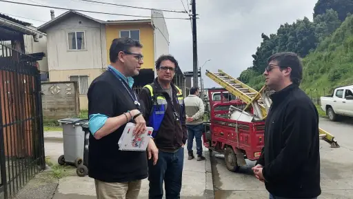 Refuerzan apoyo en salud mental para familias afectadas por emergencia en Villa El Mirador de Arauco