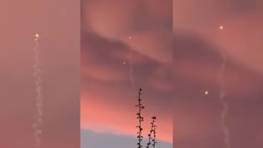 Luces en el cielo de Los Ángeles revelan una técnica para proteger frutales