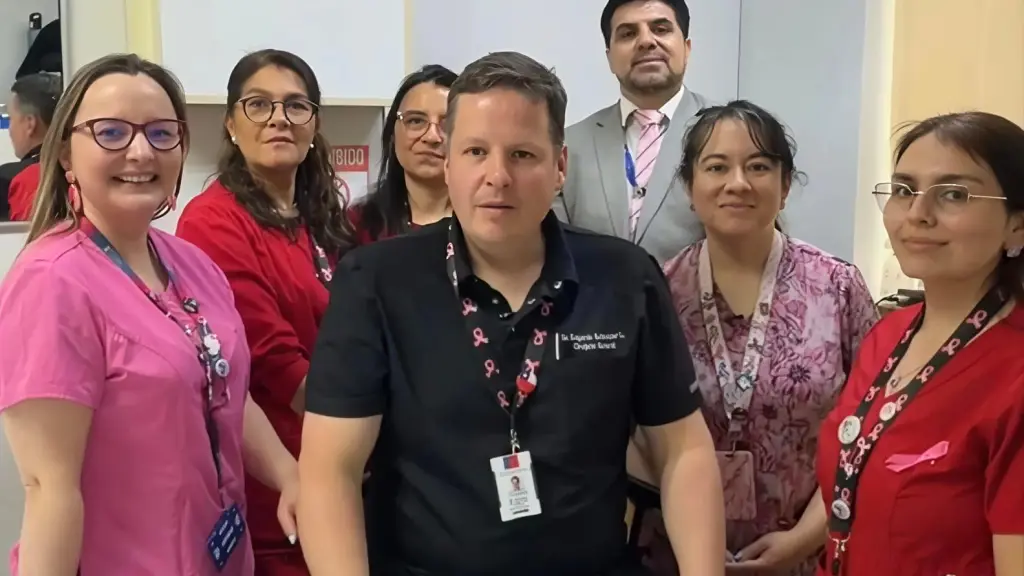 Equipo de especialistas de la Unidad de Patología Mamaria del Complejo Asistencial de Los Ángeles., Hospital de Los Ángeles