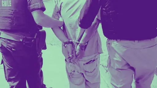 Hombre habría amenazado de muerte a su expareja con un arma blanca en plena vía pública de Los Ángeles